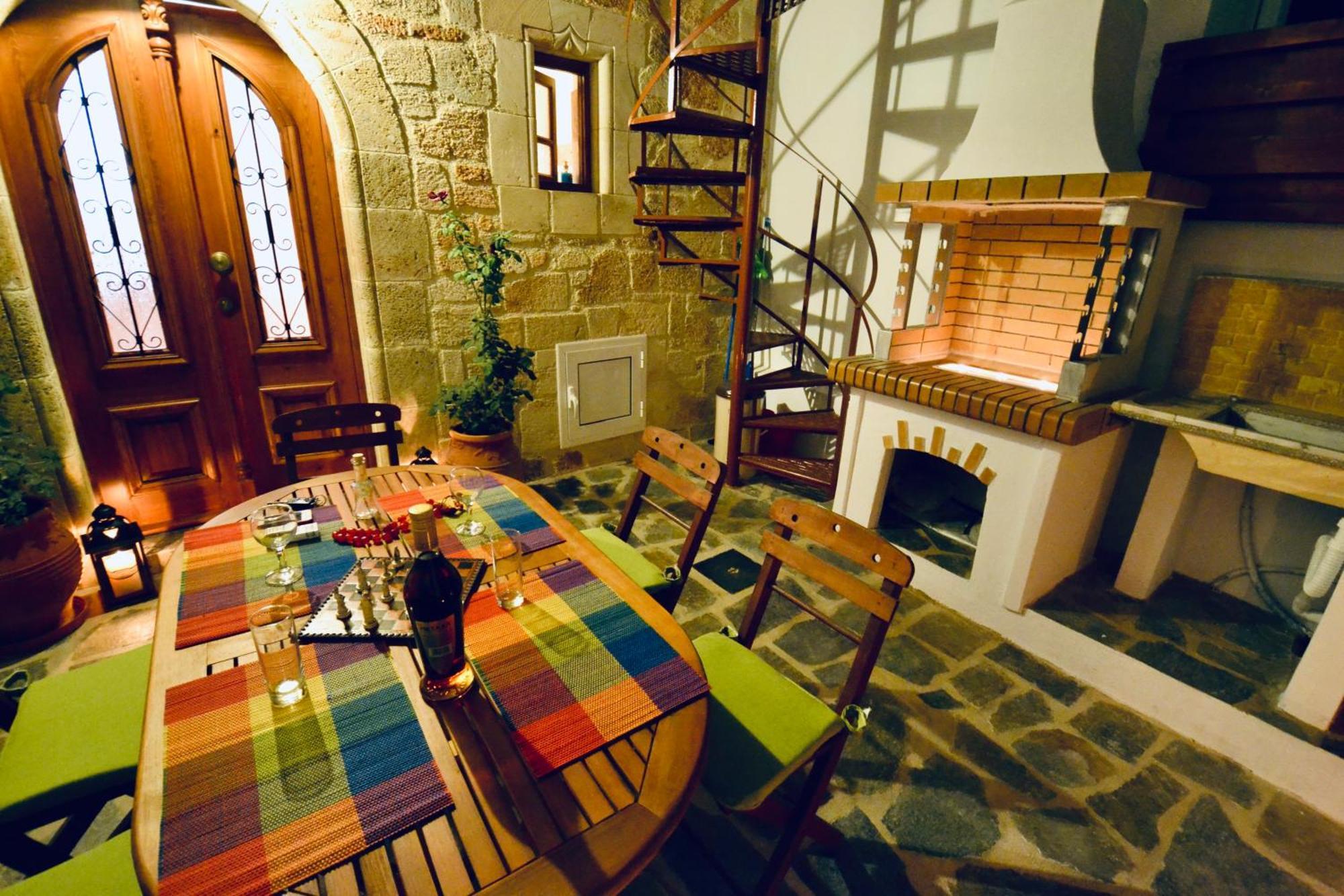 Villa Patitiri Traditional House With Hot Tub Archangelos  Dış mekan fotoğraf